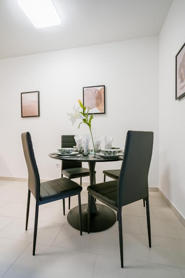Fox Premium Apartment & Free Private Parking 부다페스트 외부 사진