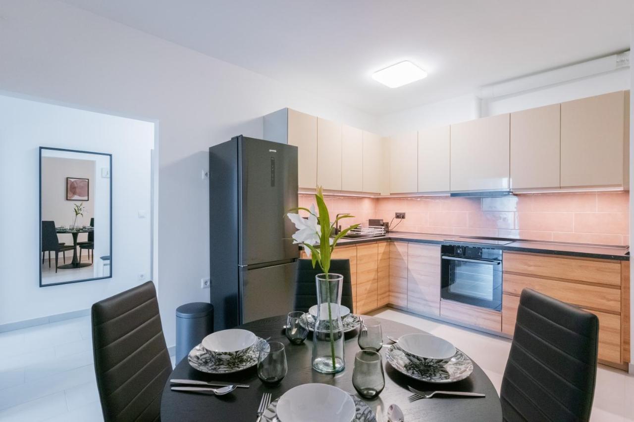 Fox Premium Apartment & Free Private Parking 부다페스트 외부 사진
